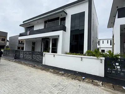 5 Bedroom Detacahed Duplex with Swimming Pool, BQ
