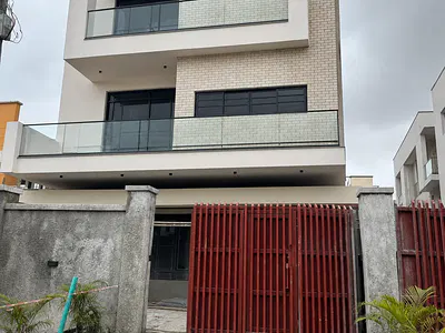 5 Bedroom Fully Detached House with a Room BQ and Ample Parking Space