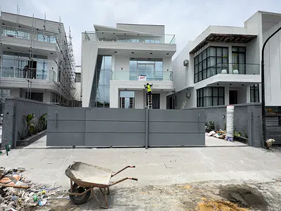 5 Bedroom Detached Duplex with BQ