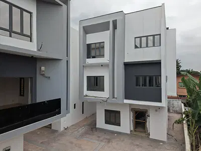 4 Bedroom Semi Detached Duplex