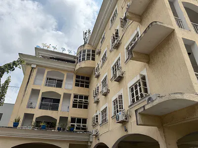 Luxury 3 Bedroom Flat with Pool and BQ