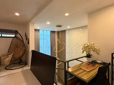 Fully Furnished 2-Bedroom Terrace
