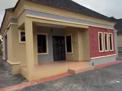 Self Compound 3 Bedroom Bungalow