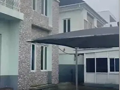 5-Bedroom Fully Detached House