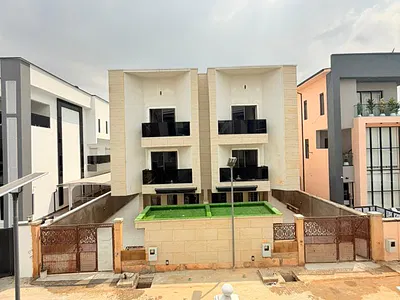 Gorgeously Finished 4-Bedroom Duplex with BQ, Private Elevator