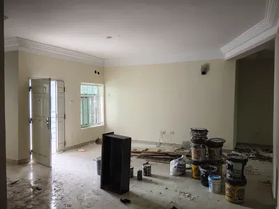Newly Renovated Spacious 2 Bedroom Apartment