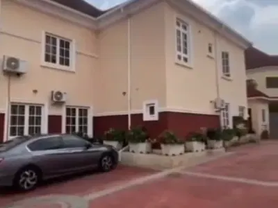 5bedrooms Fully Detached Duplex in Guzape on a Large Size of 800SQM