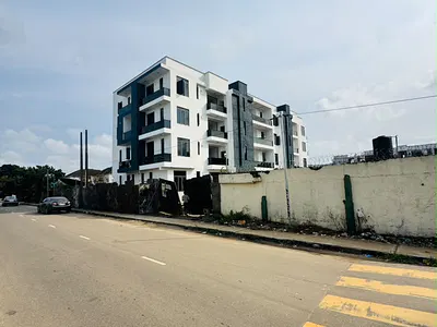 Units of 3 Bedroom Apartments