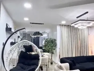 Unfurnished 3 Bedroom Apartment