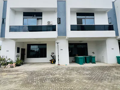 4 Bedroom Terraced Duplex