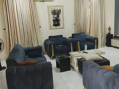 Exquisite 5 Bedroom Fully Detached Duplex
