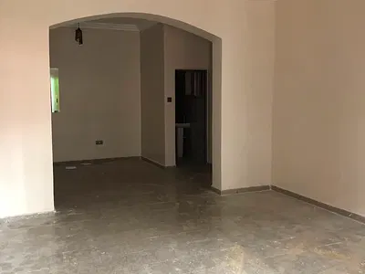 Nice Finished 2 Bedroom Flat on First Floor