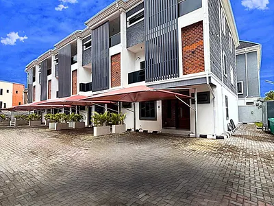 4 Bedroom Detached Duplex