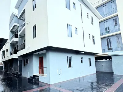 Lovely 4 Bedroom Maisonette