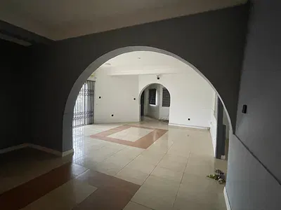 Luxury 3 Bedroom Flat with BQ