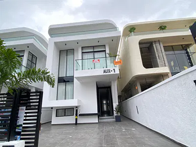 Luxury 5bedroom Brand New Detached Smart House with Swimming Pool & BQ