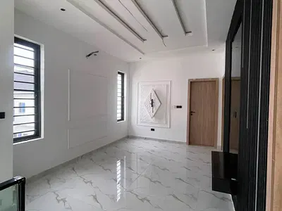 Luxury 5 Bedroom Fully Detached Duplex