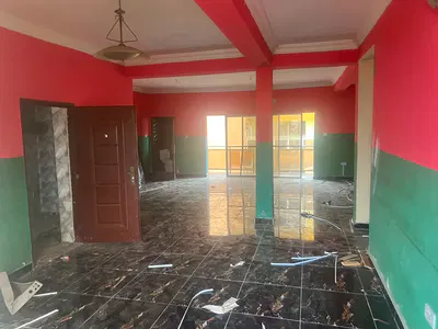 Well Renovated 3 Bedroom Apartment