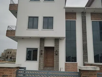 4 Bedroom Semi Detached with BQ