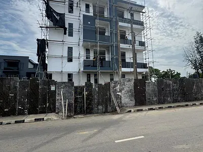 3 Bedroom Apartment with BQ and Communal Pool