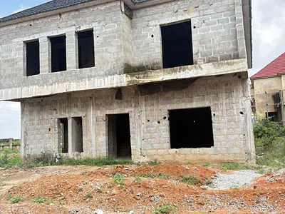 Massive 5 Bedroom Shell Finished Duplex