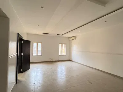 Spacious and Well-Maintained 3-Bedroom Apartment
