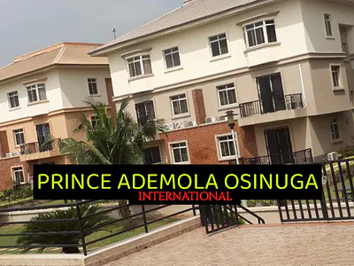 Semi Detached 4 Bedroom House with 2 BQ, Pool, Tennis in a Mini Estate