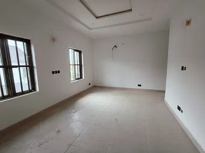 3 Bedroom S-Detached Duplex+bq