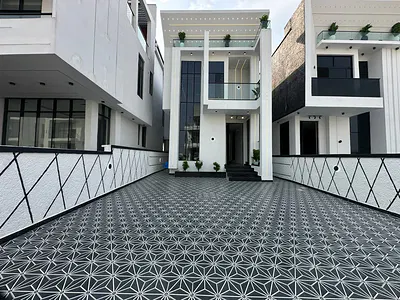 5 Bedroom Fully Detached with BQ