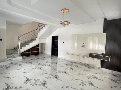 3 Bedroom Terraced Duplex with BQ