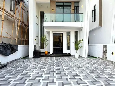 Luxurious 5-Bedrooms Fully Detached Duplex with BQ