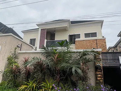 Massive Fully Detached 4BDR Duplex + Gatehouse + BQ