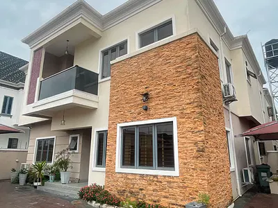 Massive Fully Detached 4BDR Duplex + Gatehouse + BQ