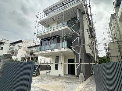 6 Bedroom Detached Duplex with Elevator, Pool, Cinema & Rooftop