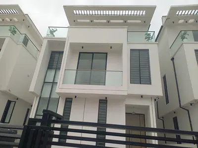 Luxury 5-Bed Fully Detached Duplex +BQ, Swimming Pool, Cinema. Etc