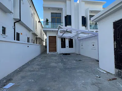 Standard 4 Bedroom Semi Detached
