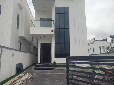 Luxury 5-Bed Fully Detached Duplex + BQ, Swimming Pool, Cinema. Etc