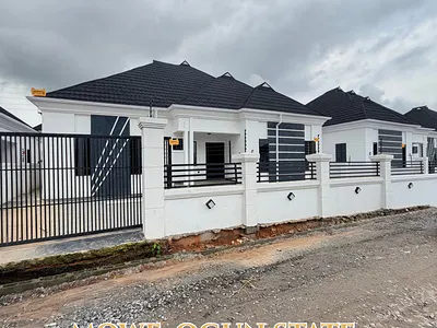 Contemporary 3-Bedroom Fully Detached Bungalow