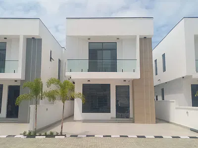 Luxury 4 Bedroom Fully Detached Duplex with Excellent Facilities — Orchid Road, Lekki, Lagos