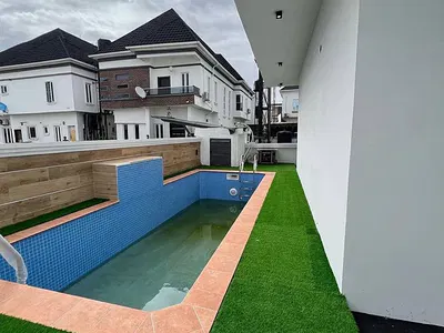 Luxury 5bedrooms Fully Detached Duplex with Swimming Pool