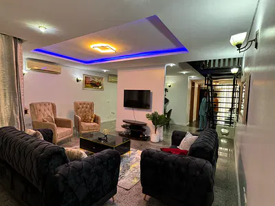 Beautifully Furnished 3 Bedroom Maisonette
