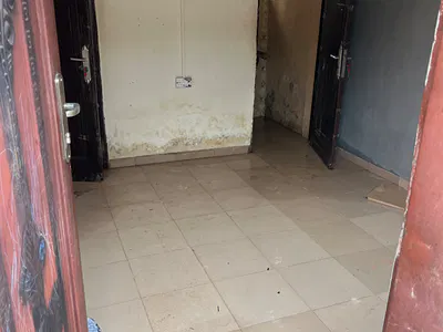 A Room Self Contain