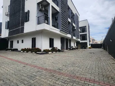 2 Bedroom Flat with Swim Pool