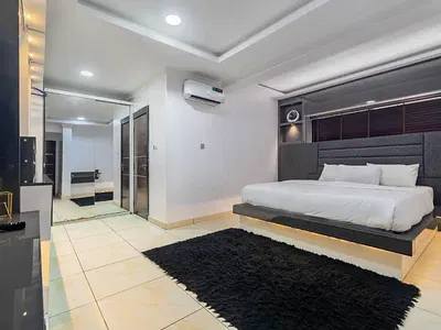 3 Bed