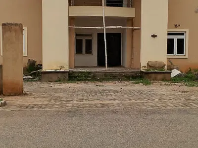 Pre Finished 5 Bedroom Duplex and BQ