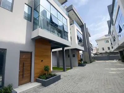 4 Bedroom Terrace Duplex with BQ and Pool
