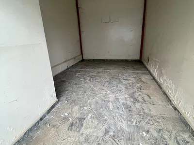 Strategic Shop/Office Space