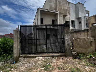 5 Bedroom Semi Detached Duplex Carcass