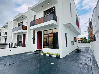 Brand New Well Build 4 Bedroom Duplex with BQ Gud Structure an Secure