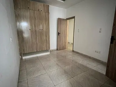 1 Room Self Contained